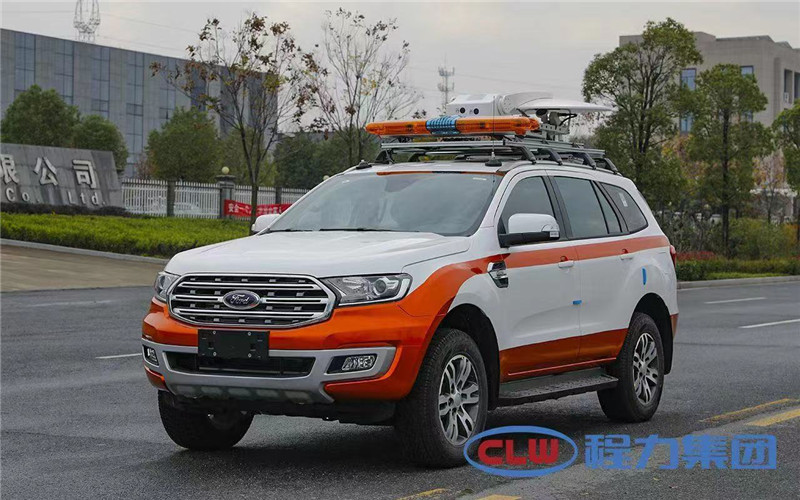 江鈴通信指揮車“炫酷”亮相應(yīng)急可視化指揮助力國家應(yīng)急通信