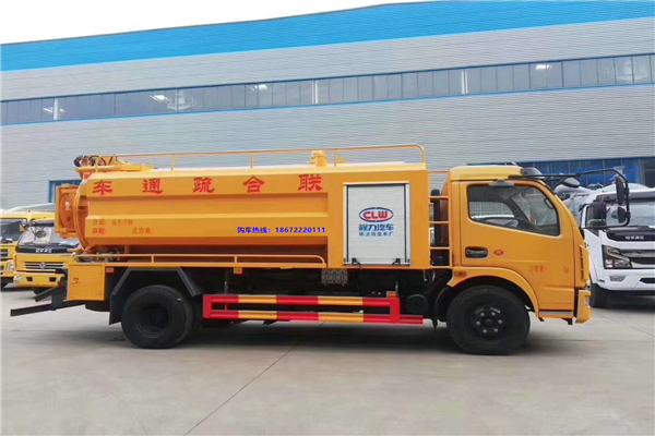 發(fā)現(xiàn)多年作業(yè)的吸污車罐體逐漸銹蝕了，廠家教你專業(yè)養(yǎng)護(hù)