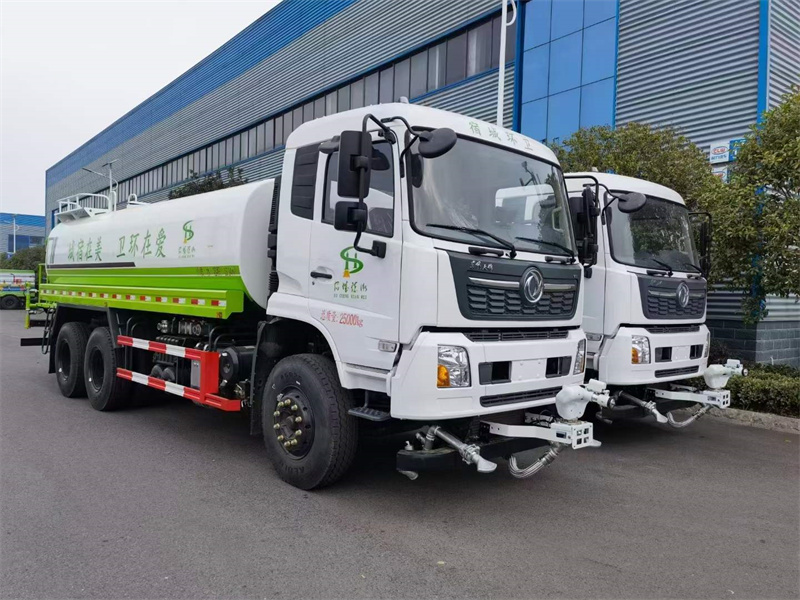 宿遷市宿城區(qū)環(huán)衛(wèi)部門訂購6臺20立方后雙橋東風天錦灑水車