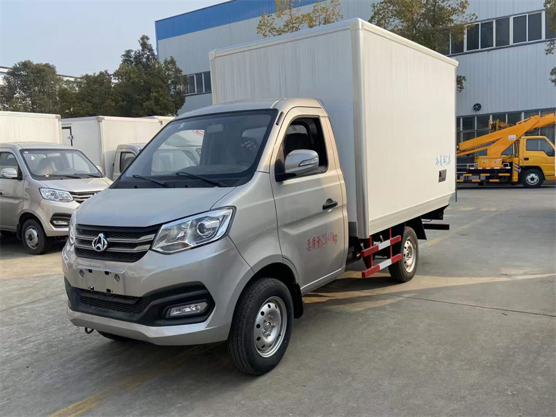 國(guó)六?重慶長(zhǎng)安暢銷微卡冷藏車