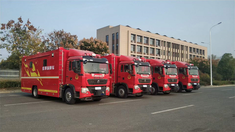 程力飲食保障車驗收現(xiàn)場