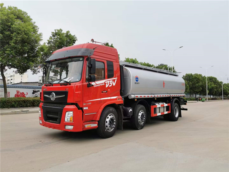 東風(fēng)小三軸20立方食用油運(yùn)輸車