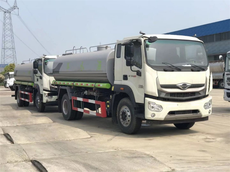 福田時(shí)代領(lǐng)航12噸綠化噴灑車