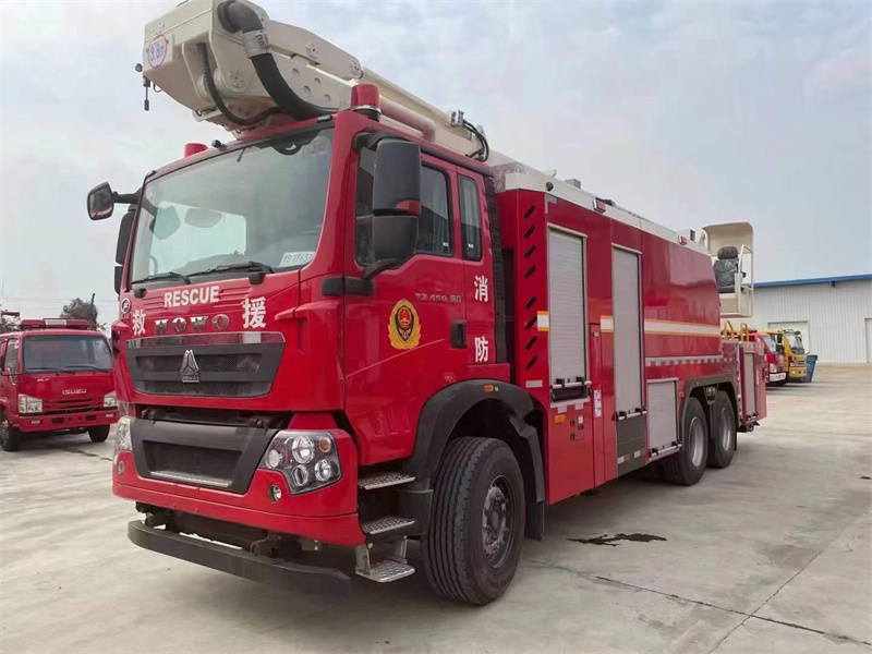 國(guó)六18米舉高噴射消防車(chē)