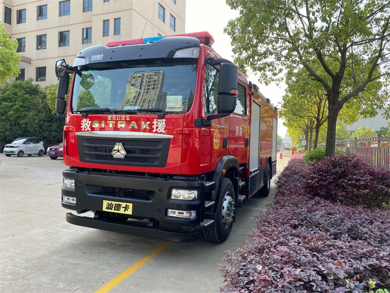 國(guó)六東風(fēng)8噸泡沫消防車(chē)