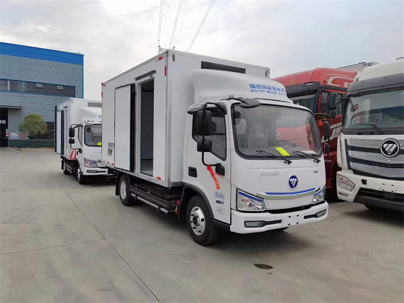 福田智藍(lán)純電動(dòng)4.2米冷藏車(chē)