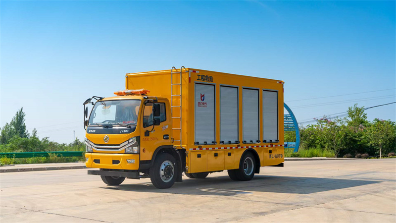 東?大風(fēng)?多利卡?急應(yīng)?救險(xiǎn)車(chē)