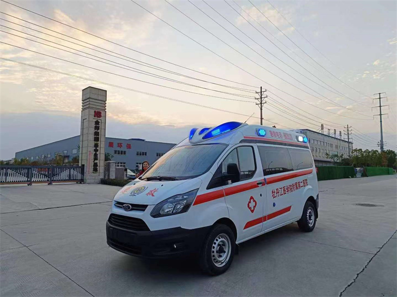 福特V362監(jiān)護(hù)型救護(hù)車(chē)